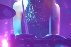 国外架子鼓小姐姐视频,一场视觉与听觉的盛宴